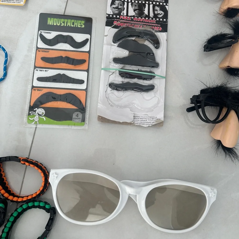 PARTY!! NEW Party Favors, Dress Up Photo Props Funny Glasses Mustaches Bracelets